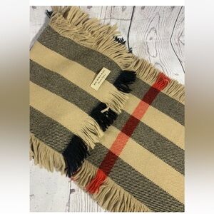 Burberry Half Mega Check Fringe Wool Scarf 230x25cm